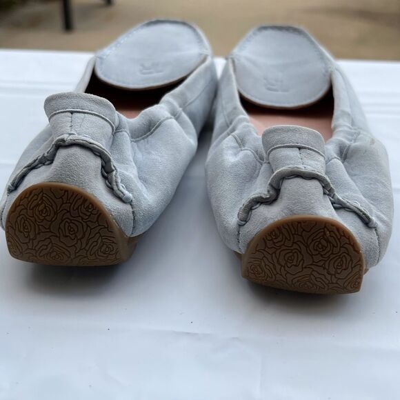 Taryn Rose Gray Suede Kristine Driving Moccasins Size 8B - Picture 4 of 8